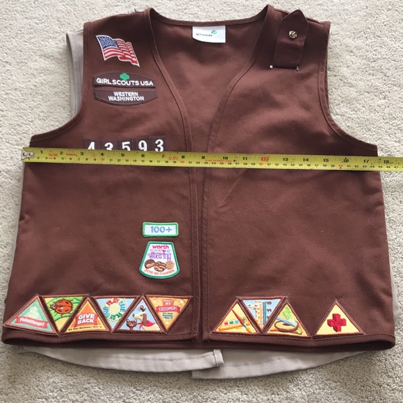 Girl Scouts USA Vests Western Washington With Patches - Picture 10 of 11